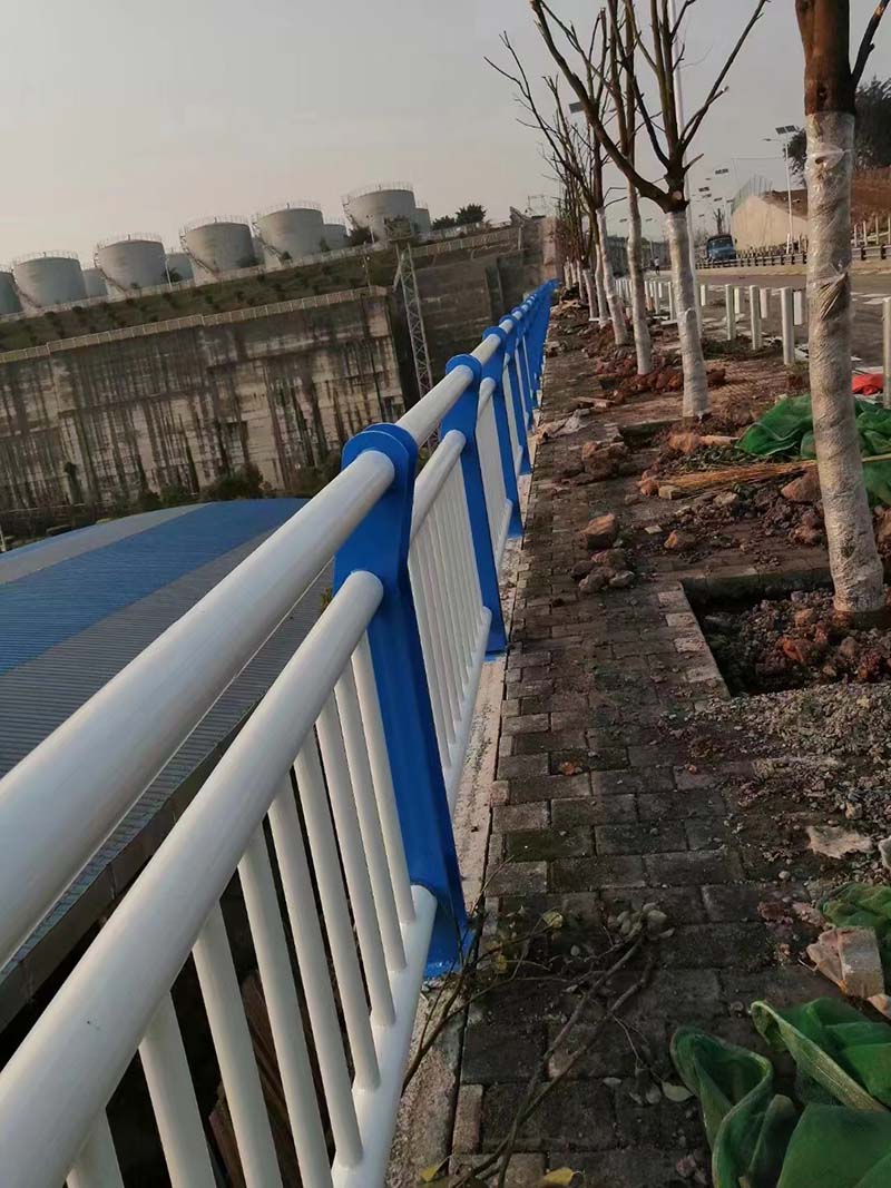 ��ײ����